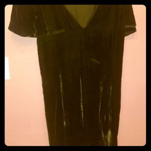 VINTAGE BLACK VELVET DRESS